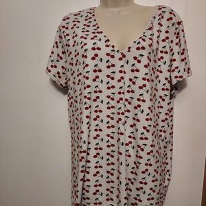 Coco and Shay 3X   Excellent Condarm pit to pit 24 length 28